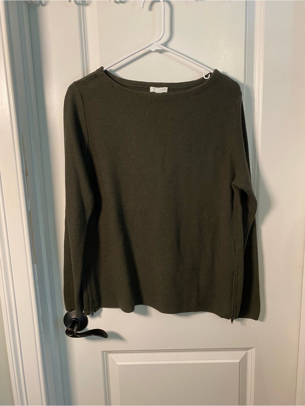 J Jill Olive Green Lightweight Knit Sweater